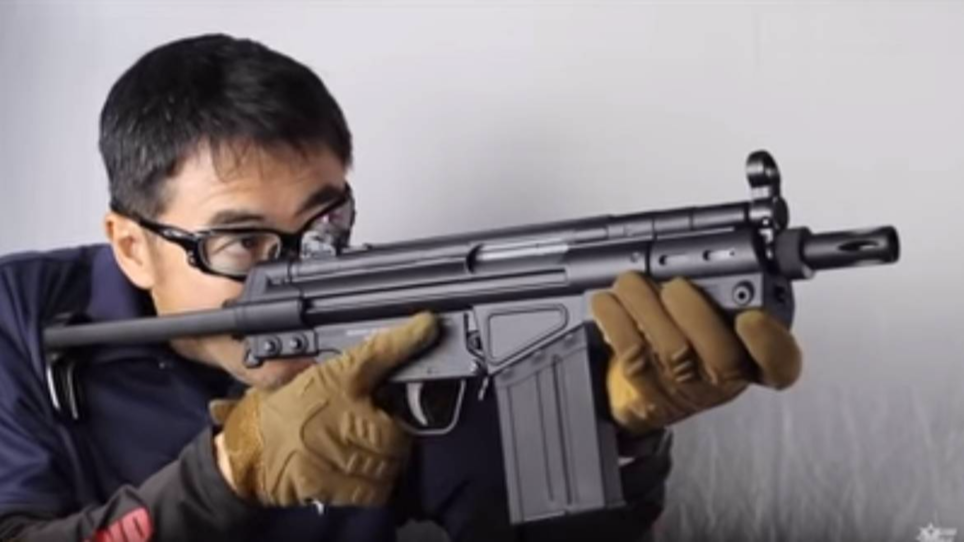 日本壕堺大叔:G3SAS HC和AUG HC分别是?